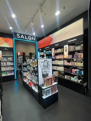 Hairhouse Greensborough photo 2