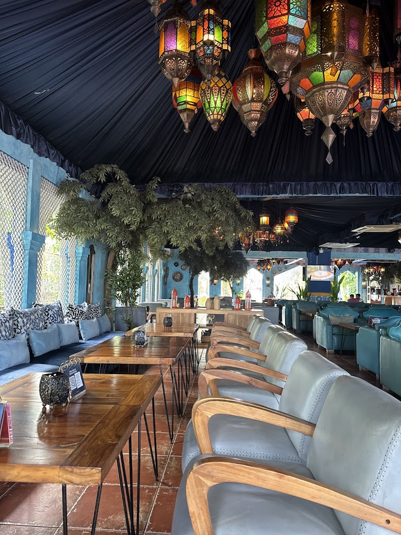Shisha Cafe Sunset Road مطعم عربي/ شيشة(مطعم و مقهى شيشة) photo 4