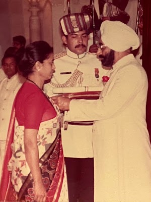 Padamshree Dr. Raj Baveja ( GYNECOLOGIST ) , Dr Ritu Baveja ( GYNAECOLOGIST ) Baveja Enterprises , Baveja Clinic - Image 3
