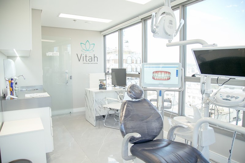 Vitah Odontologia - Dra. Márcia de Fernandes | Ortodontia Invisalign Top Doctor em Porto Alegre - foto 4