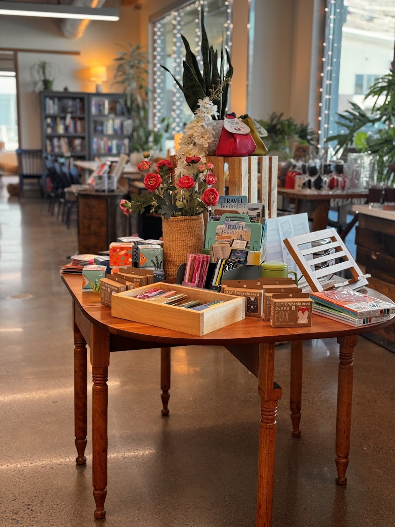 The Islander Bookshop photo 4