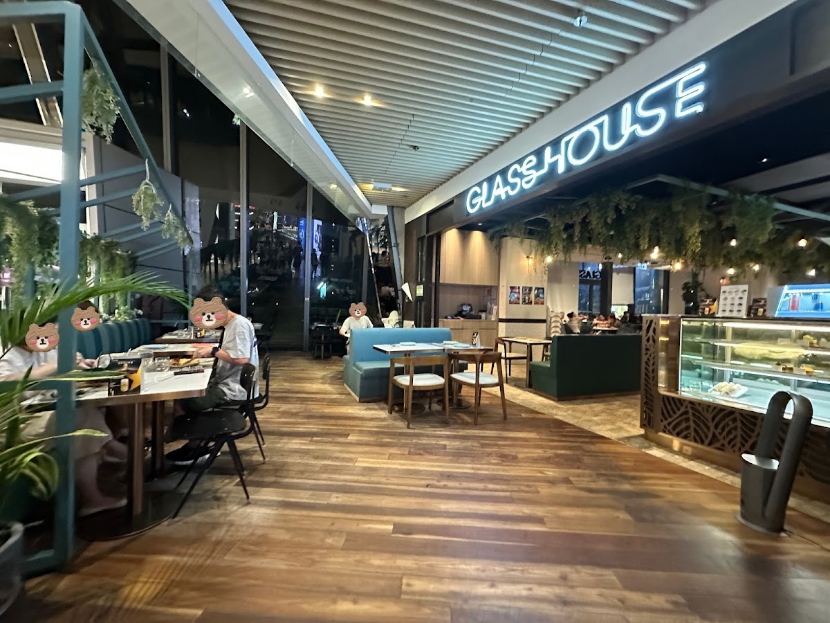 Glasshouse (YOHO MALL 形點) photo 3