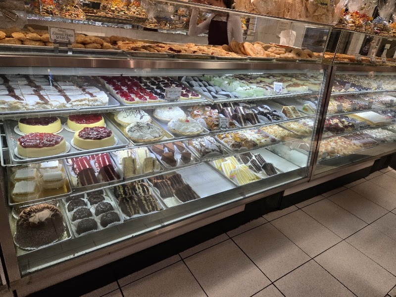 Bella-Napoli Italian Bakery photo 3