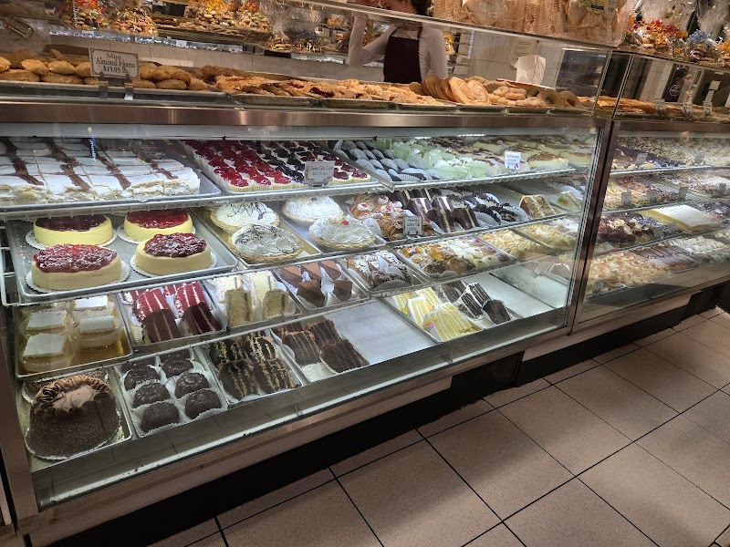 Bella-Napoli Italian Bakery photo 4