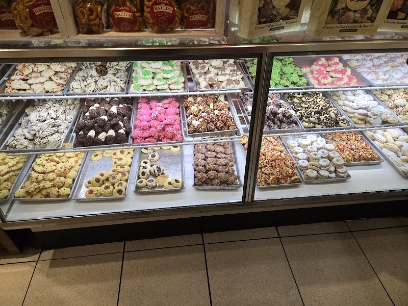 Bella-Napoli Italian Bakery photo 3