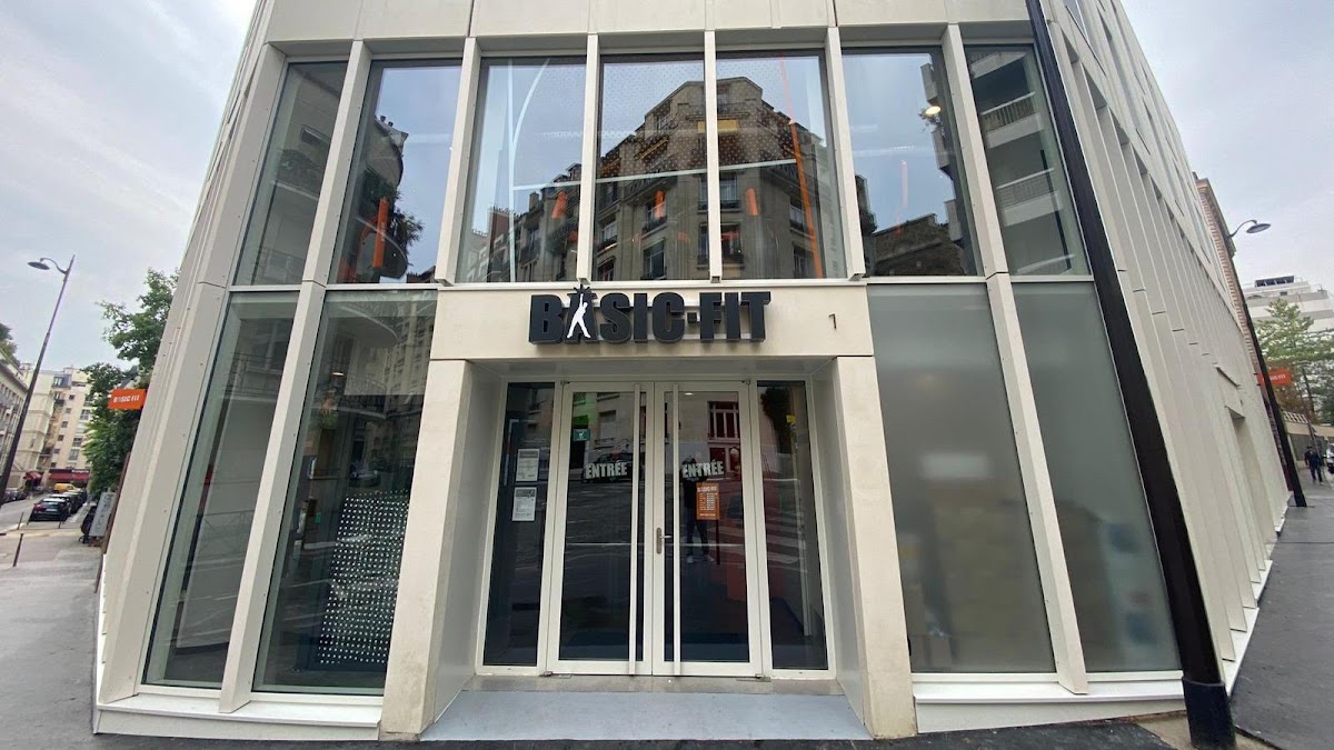 Basic-Fit, vue extérieure