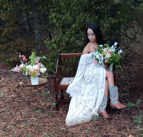 Tie the Knot Bridal Creations portfolio