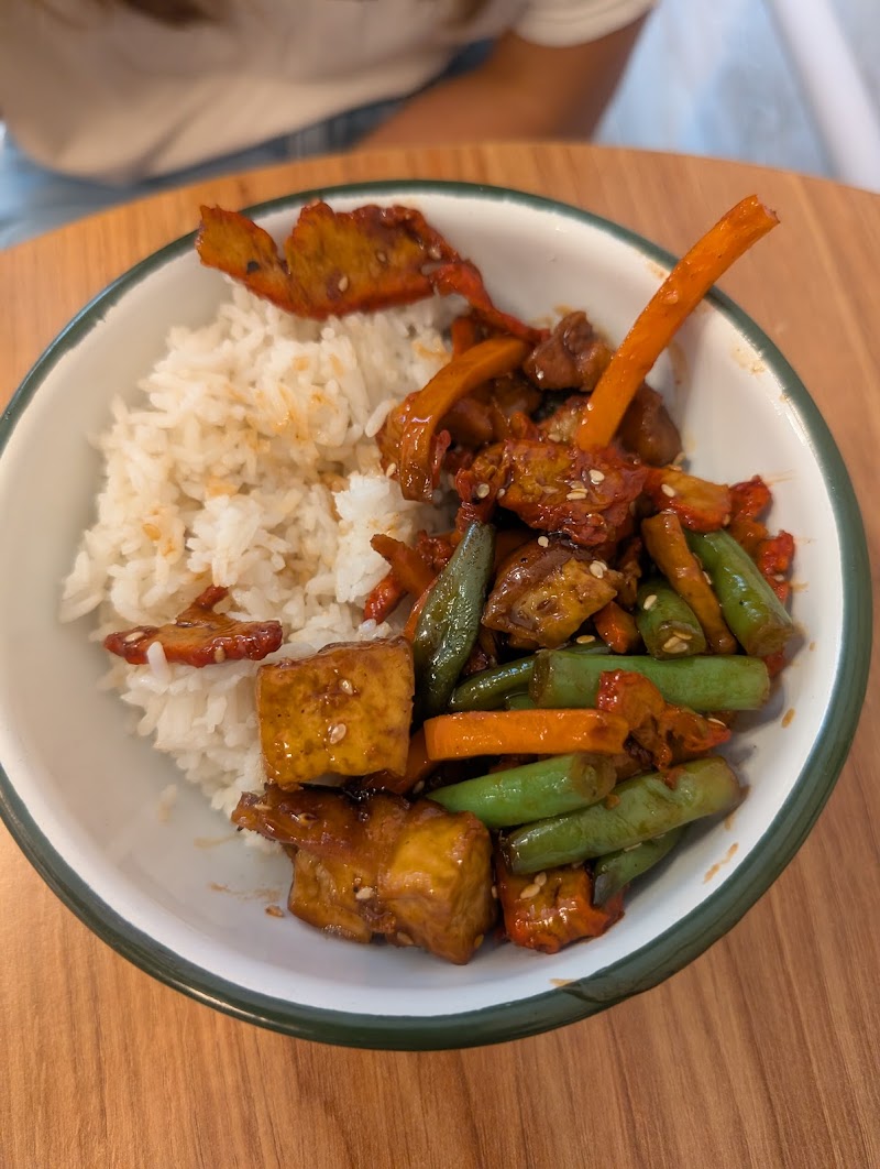 Thai Veggie Hutt photo 4