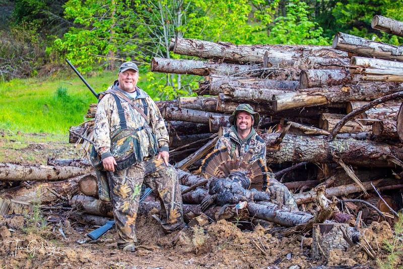 Webfoot Outfitters - Photo 4