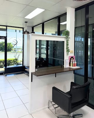 Honeycomb Hair Artistry