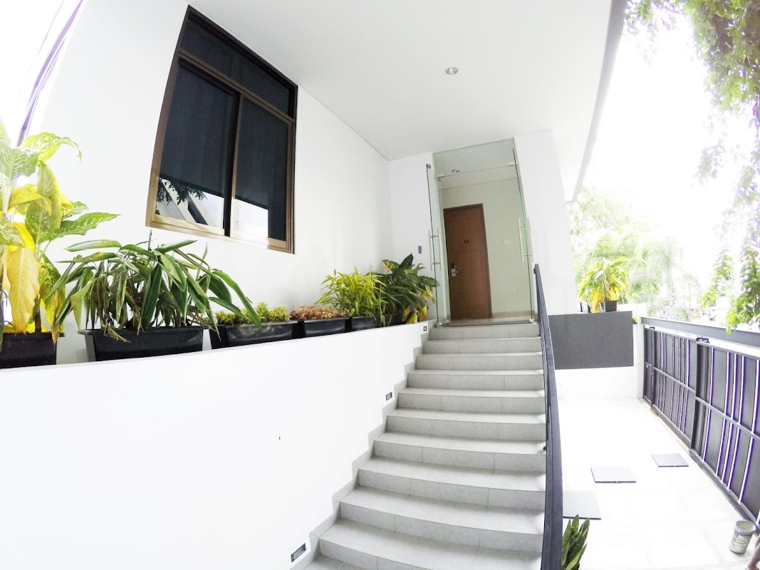 M-Houzz Kost Exclusive