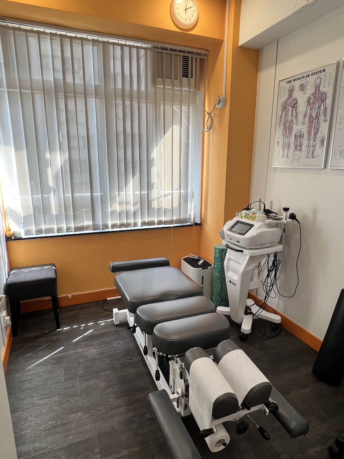永渝醫療 KY Chiropractic Clinic - 李嘉瑜脊醫診所