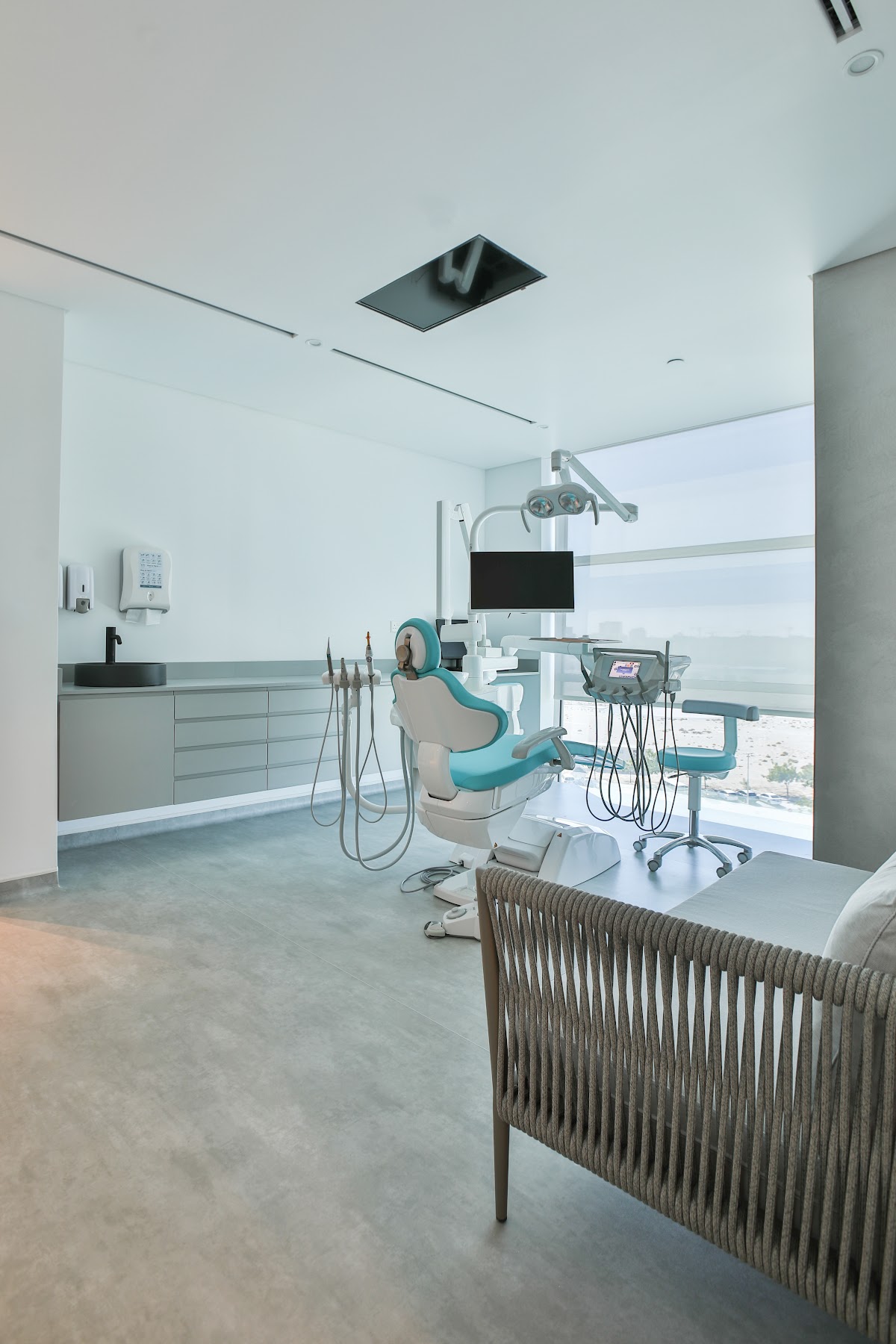 Dental Studio Dubai Science Park 4