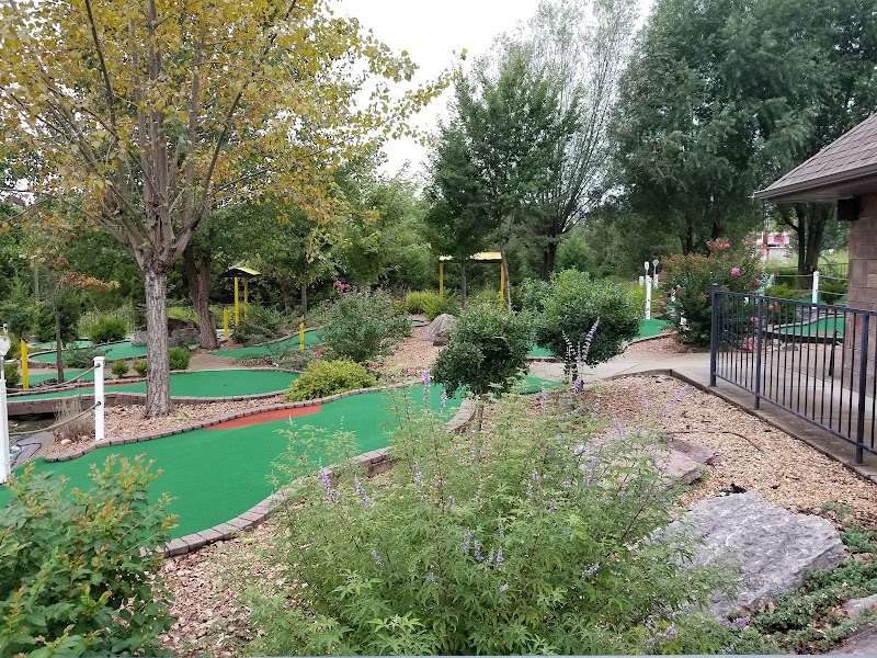 Brookside Miniature Golf banner