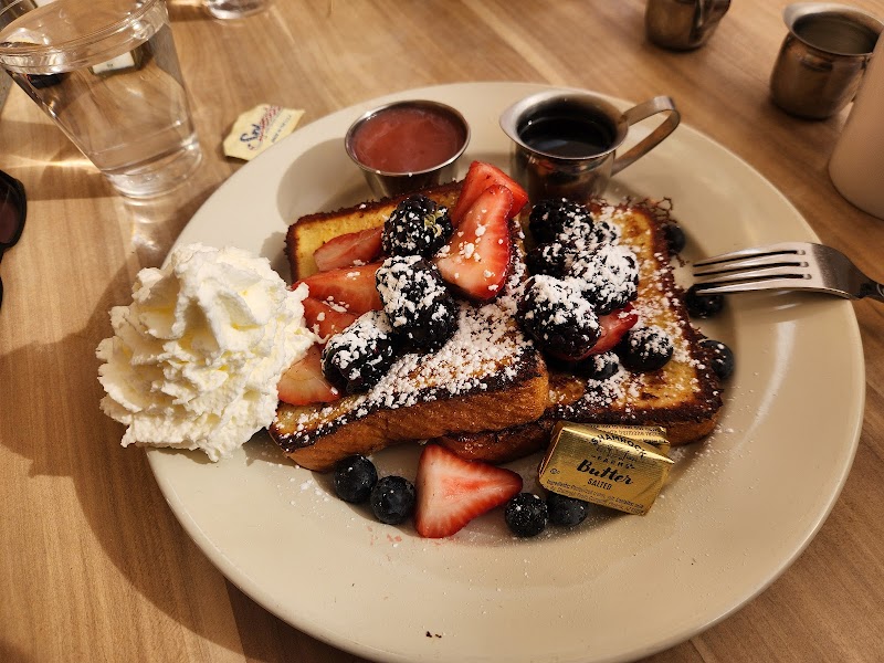 Local Jonny's Tavern And Café photo 3