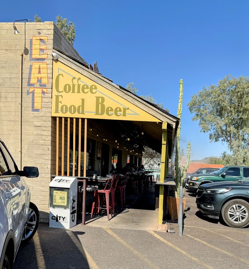 Local Jonny's Tavern And Café photo 4