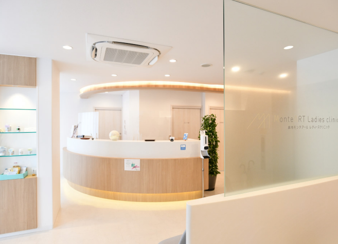 麻布モンテアールレディースクリニックの外観