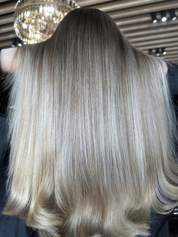 Latitude 38 Hairsalon photo 1