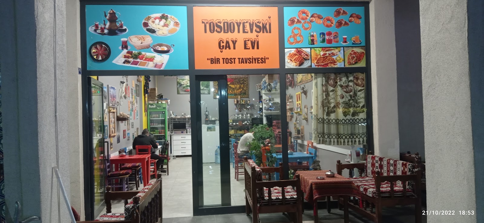 Tosdoyevski Cafe mekanı