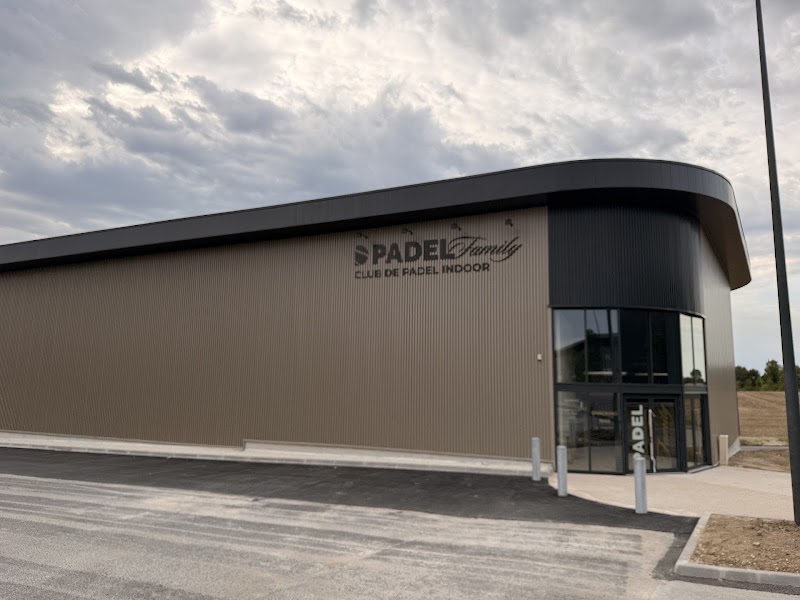 Padel Family Saintes, club de padel à Saintes
