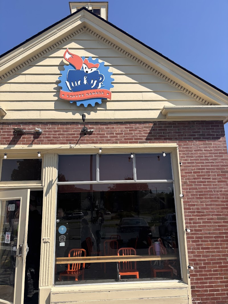 Lucky's Coffee Garage photo 3