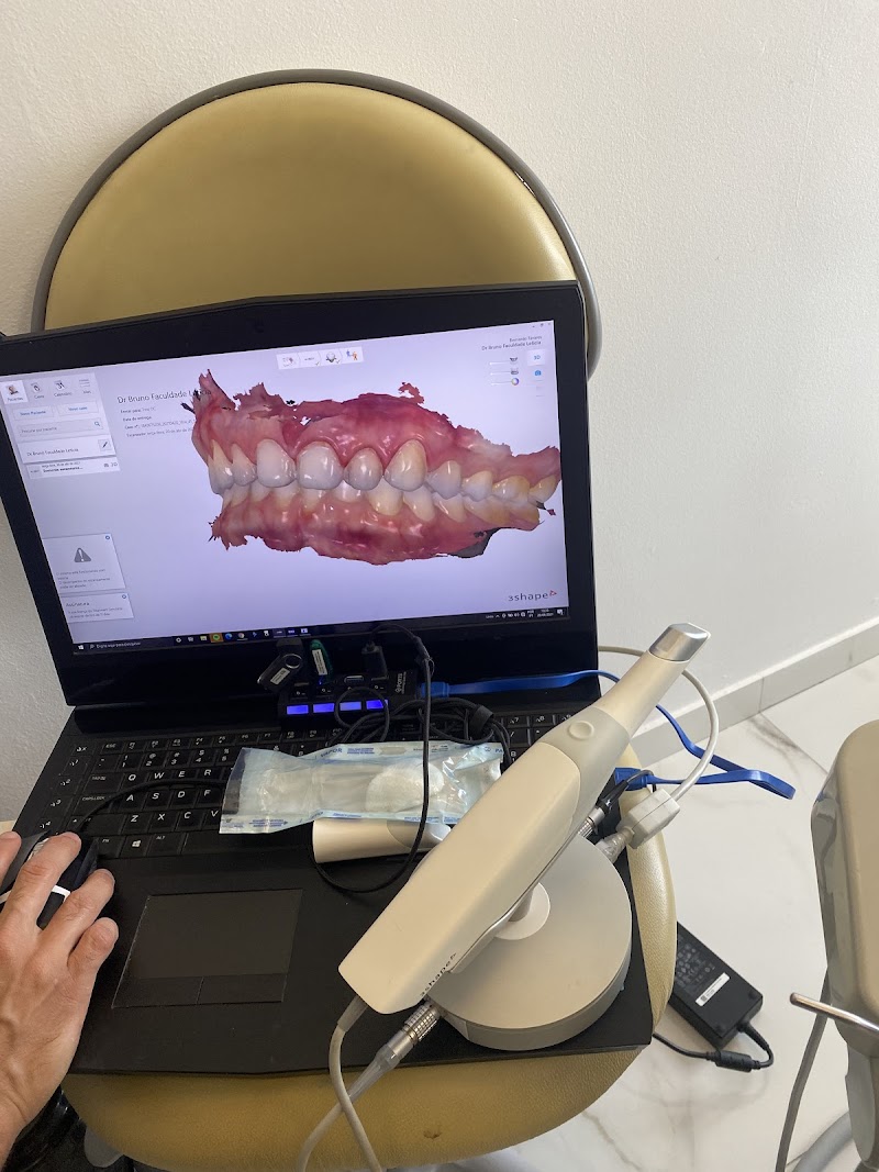 Consultório Odontologico Dr. Bruno C Rocha - foto 3
