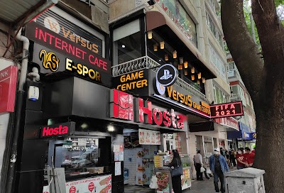 VERSUS GAME CENTER & E-SPOR MERKEZİ - Kafe