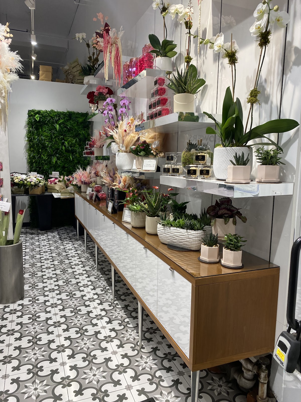 Scotts Flowers: Google Places image 3
