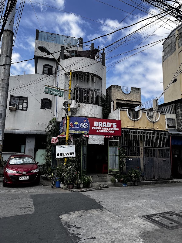 Brad's Famous Pansit Batil Patong