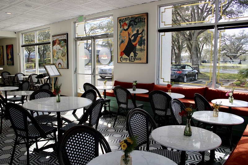 Le Petit Paris Cafe San Pablo photo 3