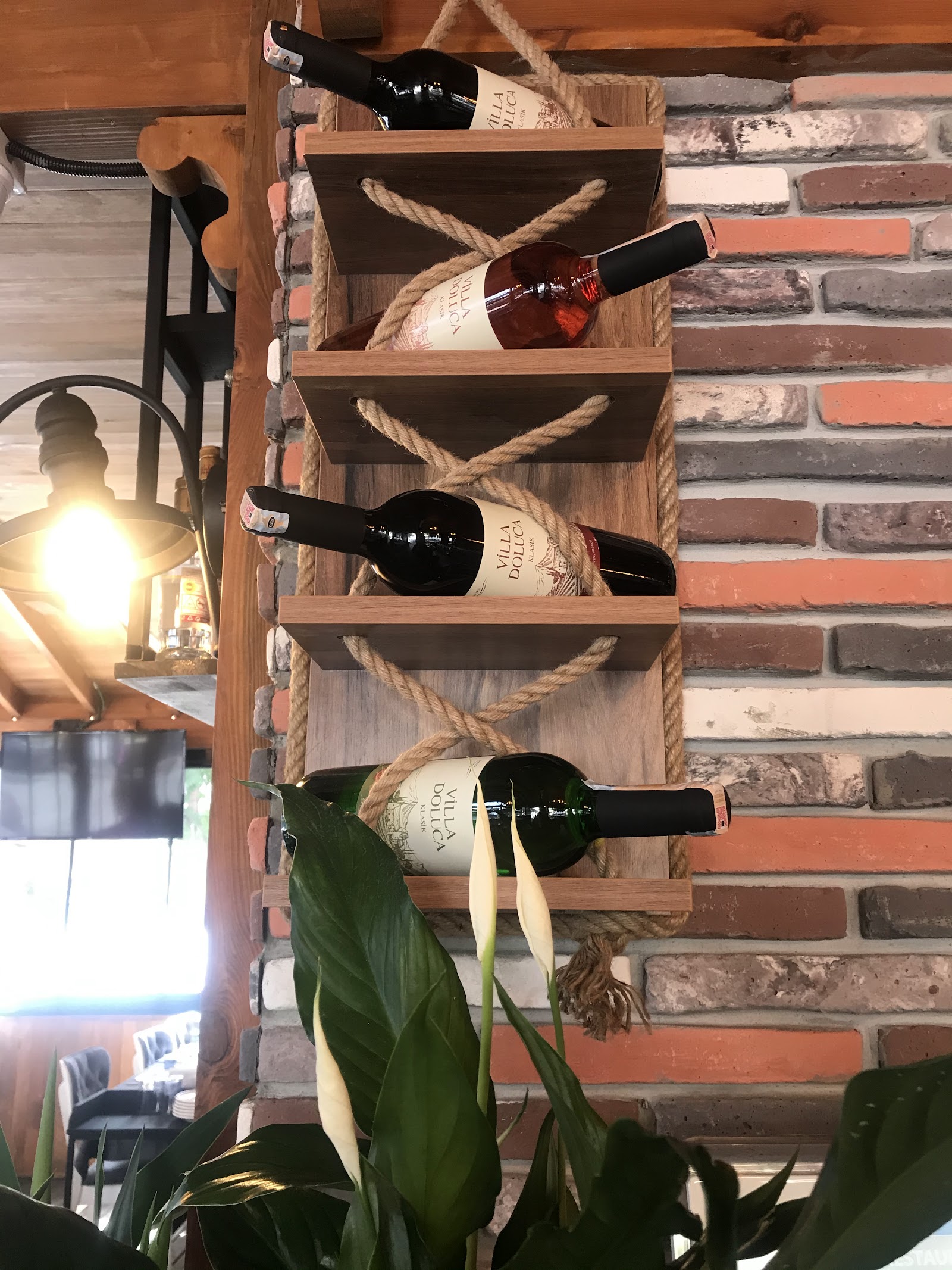 Agah Restaurant Adana mekanı