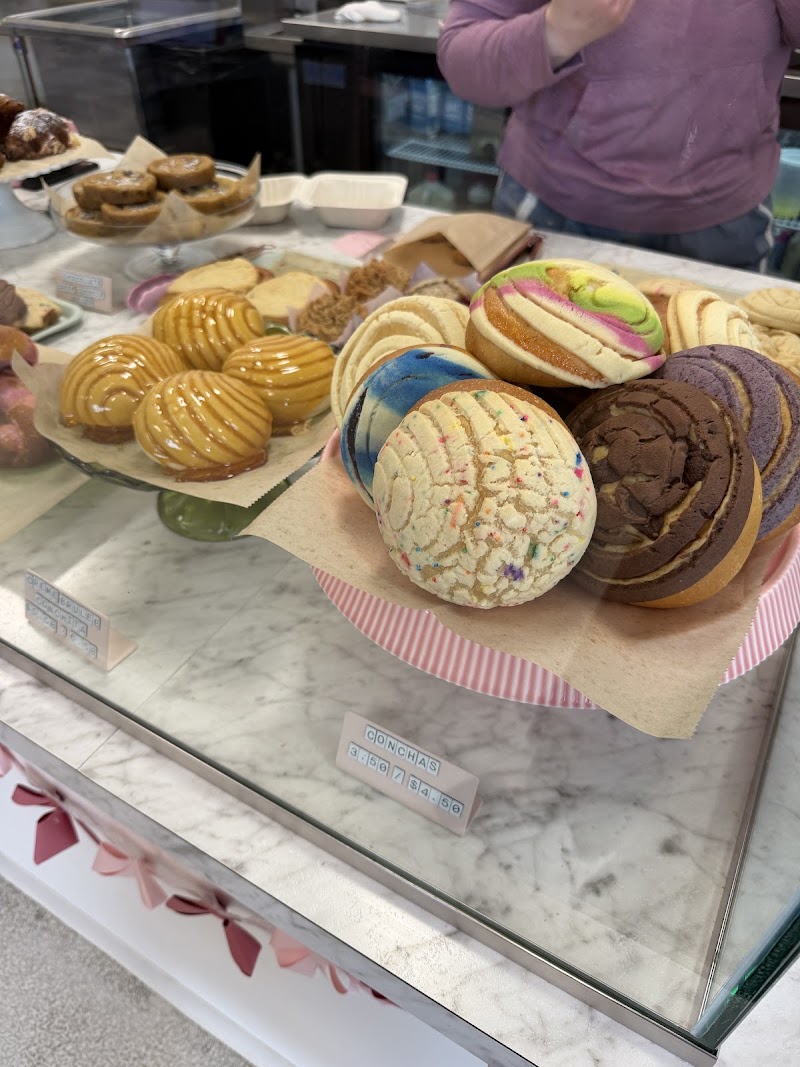 Aurora Cafe & Bakery photo 4