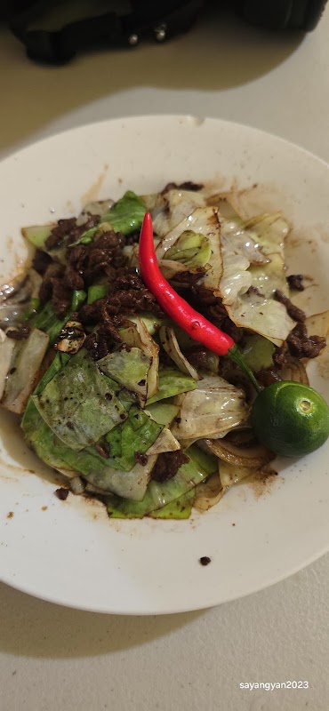 RK’s Pancit Batil Patong