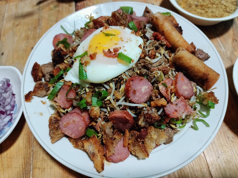RK’s Pancit Batil Patong