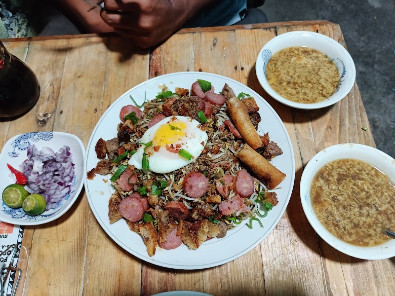 RK’s Pancit Batil Patong