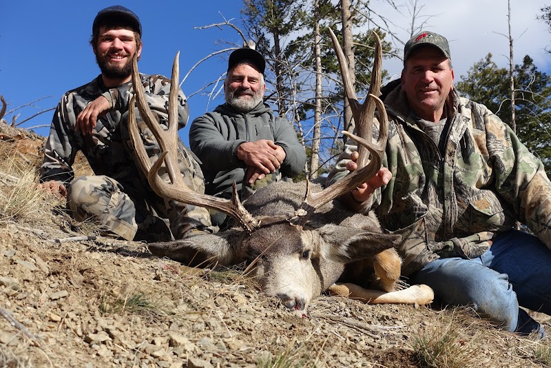 Mile High Outfitters - Photo 1