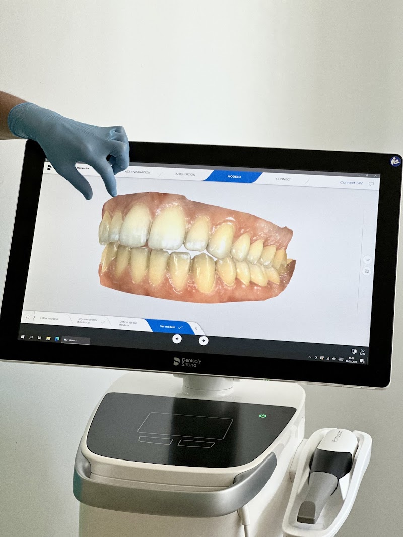 Clínica Dental Carmen Vázquez photo 3