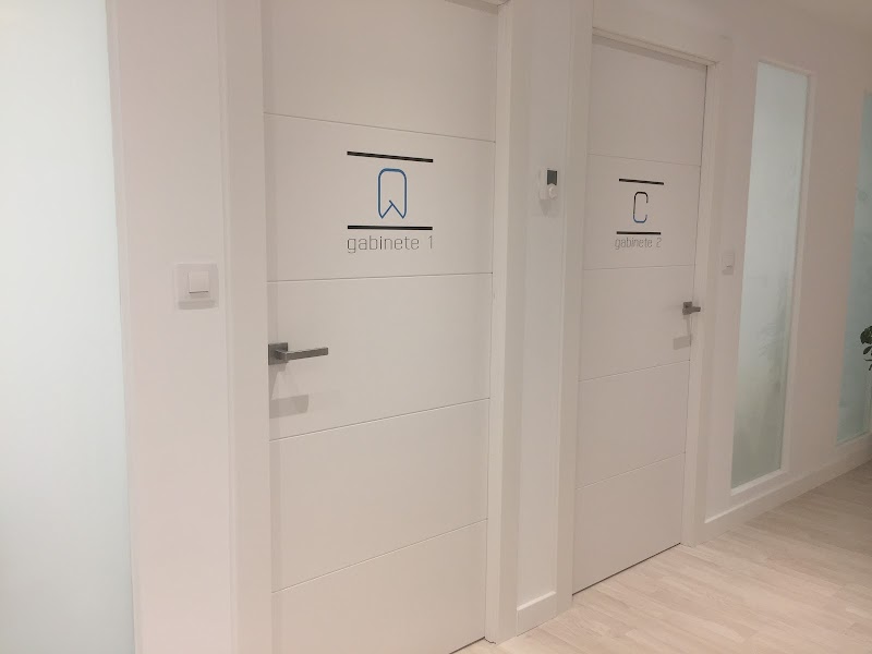 Clínica Dental Carmen Vázquez photo 4