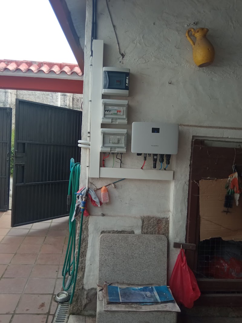 Instalacións Eléctricas Pintos S L photo 5