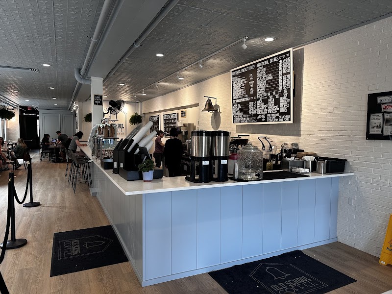 Old School Coffee - Lansdowne Shoppes photo 3