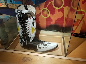 Bata Shoe Museum