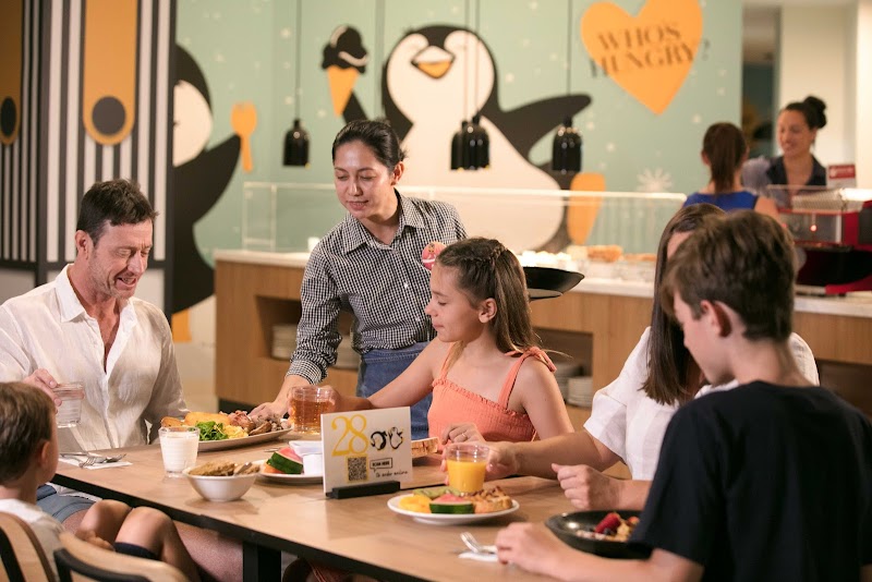 Penguins Restaurant photo 3