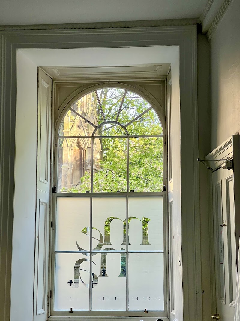 mena. Reformer Pilates + Company