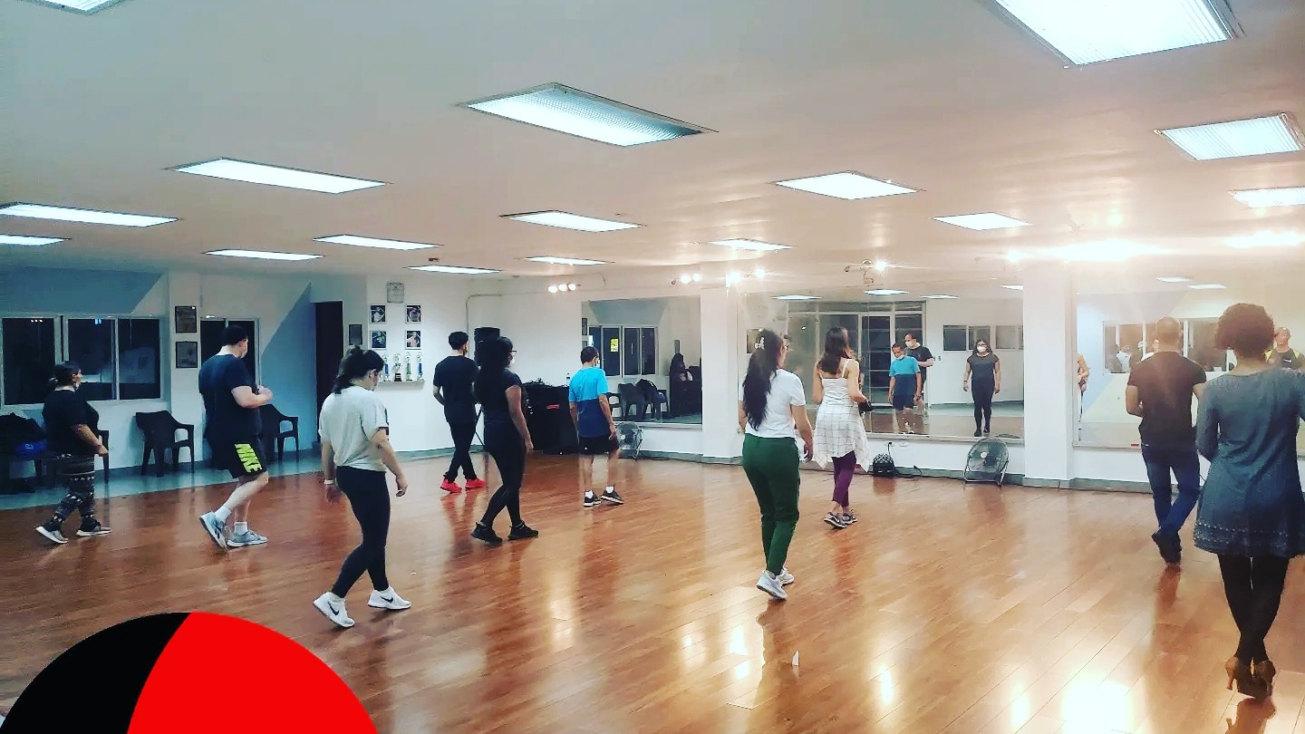 Salsa Latina Dance Co.