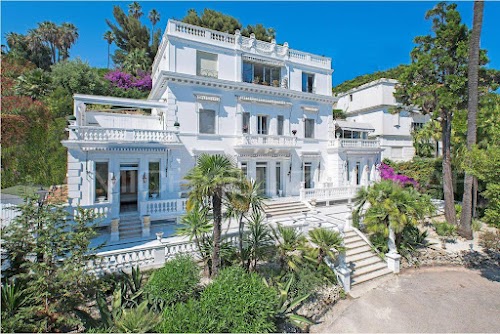 WHITE HOUSE CANNES - Luxury Villa Rental