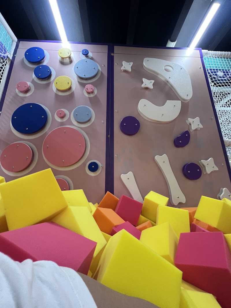 Kool Kids Club - Indoor Playground & Birthday Party in Los Angeles photo 9