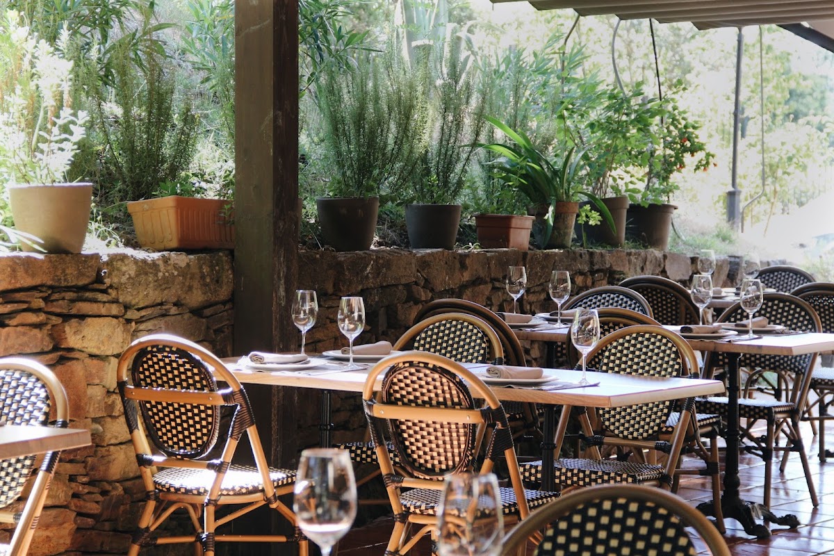 Restaurante O Castelo, (Bodega Algueira)