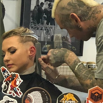 Rattlin'Bones Barber Shop photo 3