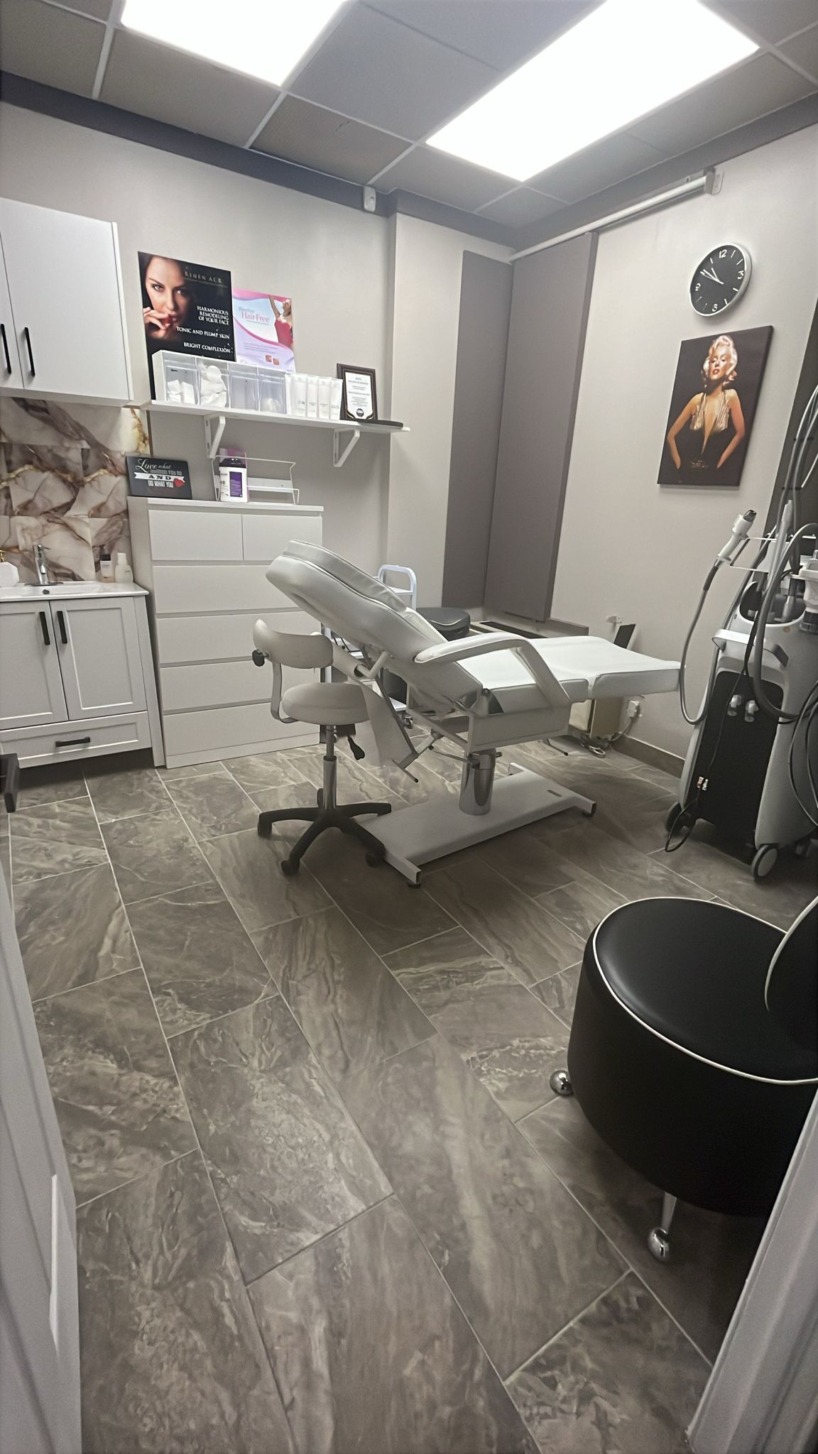 Mederm Esthetics & Laser Clinic in Unit 101A, 545 N Rivermede Rd, Vaughan, ON L4K 4H1, Canada