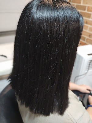 Windsor Hair & Beauty Lounge (Suman)